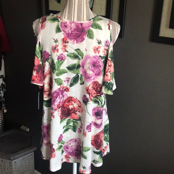 🔥ee:some Floral Cold Shoulder top - Picture 5 of 7